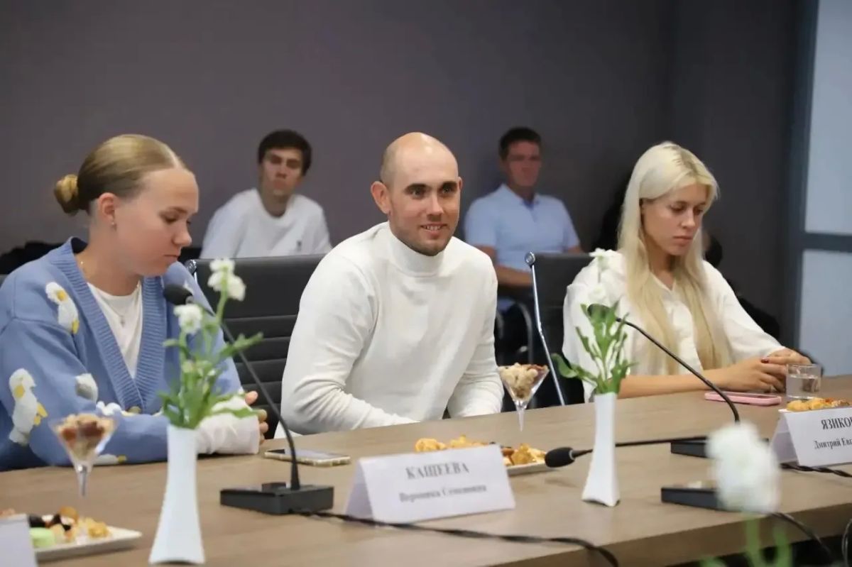 Министр спорта встретился с гребцами Кубани Министр спорта встретился с гребцами Кубани