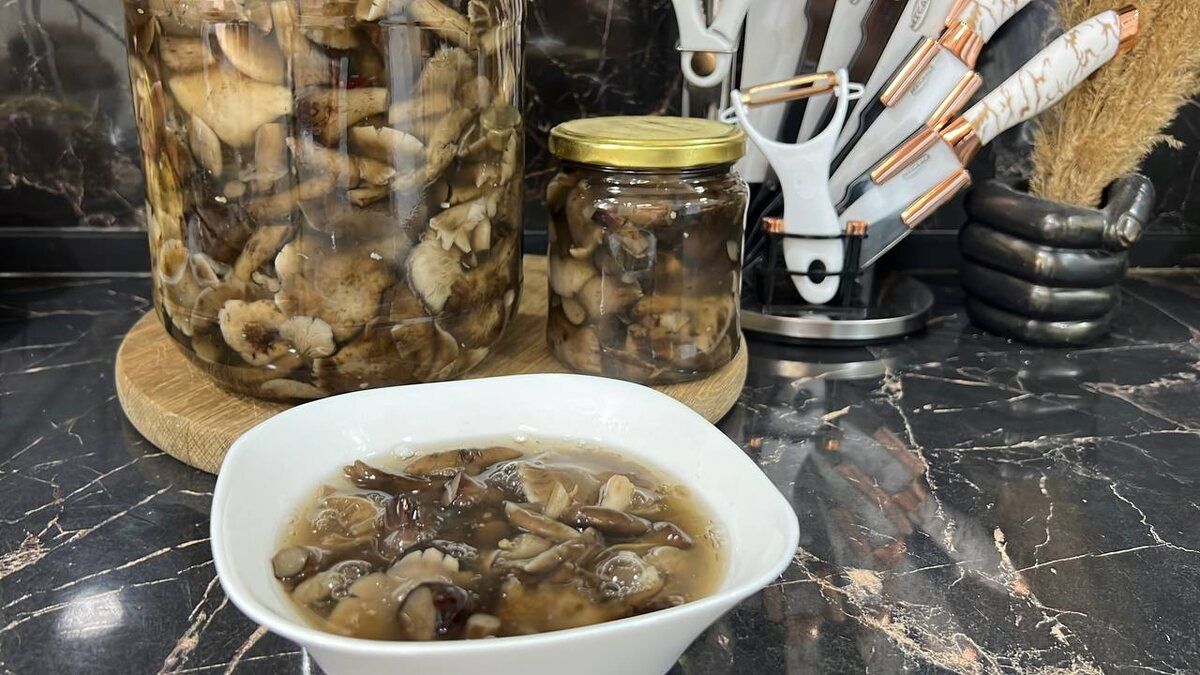 Маринованные грибы на зиму: секреты идеального угощения