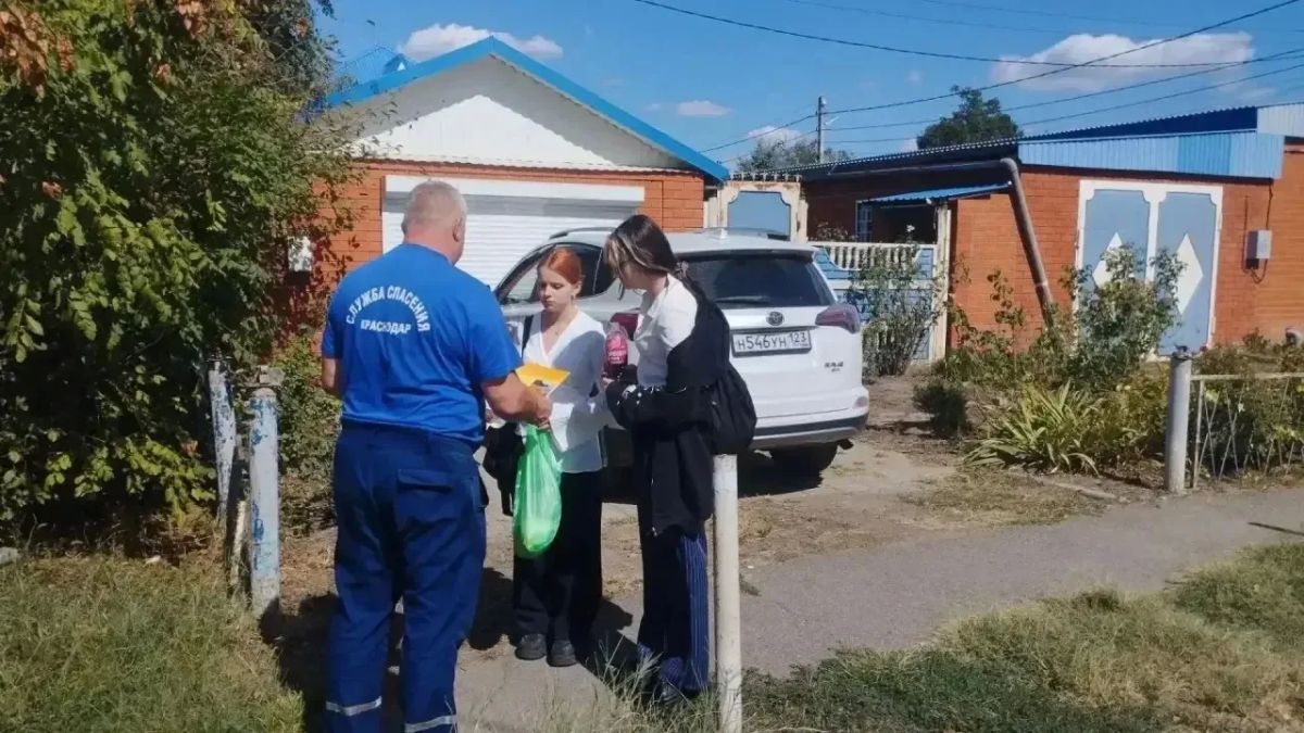 Службой спасения Краснодара продолжается мониторинг соблюдения требований пожарной безопасности в СНТ Службой спасения Краснодара продолжается мониторинг соблюдения требований пожарной безопасности в СНТ