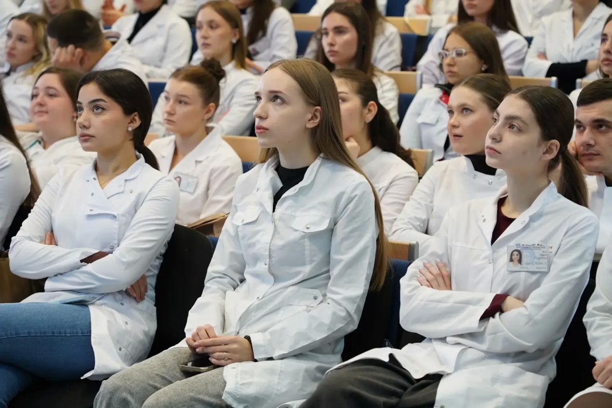 Более 2,6 тысячи студентов КубГМУ учатся по целевому направлению от медучреждений края