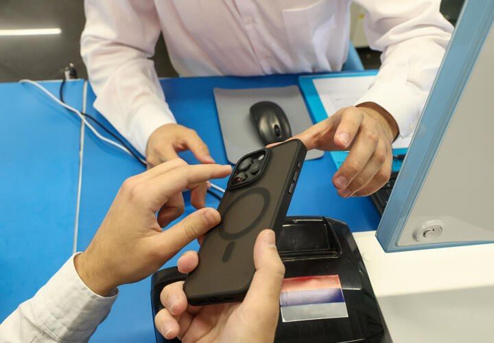 Китайские машины убивают камеры телефонов, выяснили эксперты