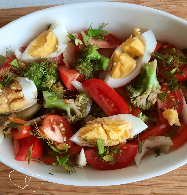 Салат из брокколи: легкое и вкусное блюдо для здоровья