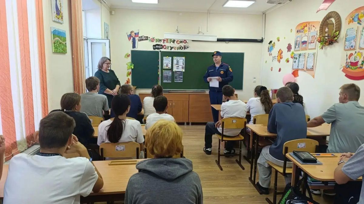 В рамках Всероссийских учений личный состав краевой противопожарной службы и «Кубань-СПАС» продолжает масштабную профилактическую работу с населением различных возрастных категорий В рамках Всероссийских учений личный состав краевой противопожарной службы и «Кубань-СПАС» продолжает масштабную профилактическую работу с населением различных возрастных категорий
