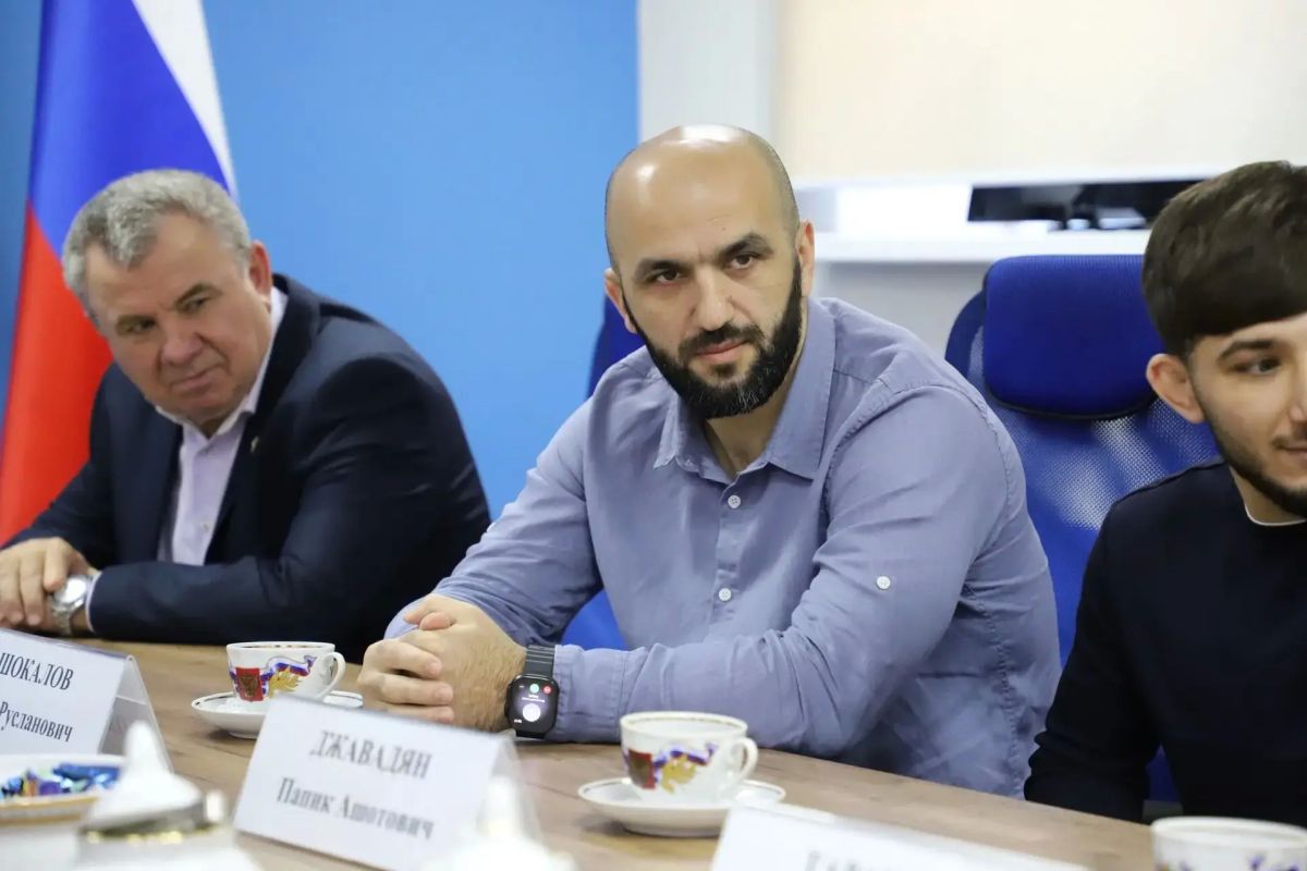 Министр спорта Кубани встретился с борцами греко-римского стиля Министр спорта Кубани встретился с борцами греко-римского стиля