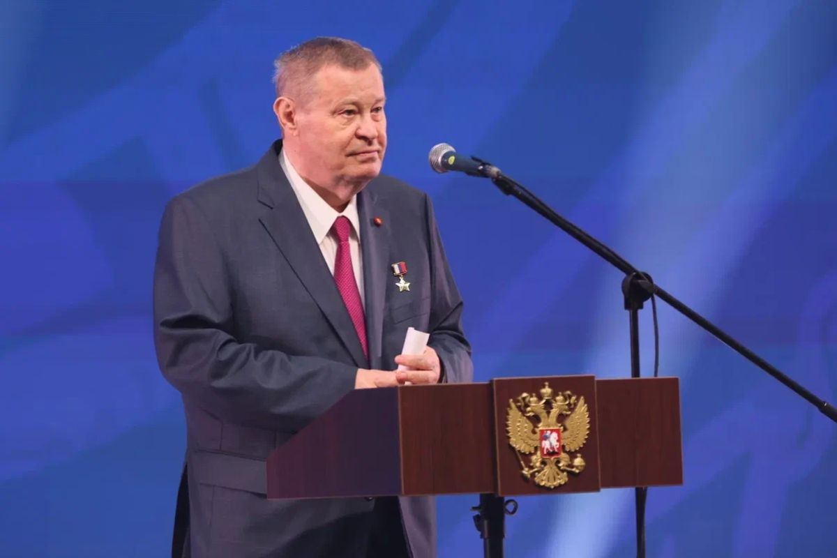 Вениамин Кондратьев: Вместе с полпредом Президента в ЮФО Владимиром Устиновым поприветствовали участников и гостей конкурса «На крыльях» в Краснодаре Вениамин Кондратьев: Вместе с полпредом Президента в ЮФО Владимиром Устиновым поприветствовали участников и гостей конкурса «На крыльях» в Краснодаре