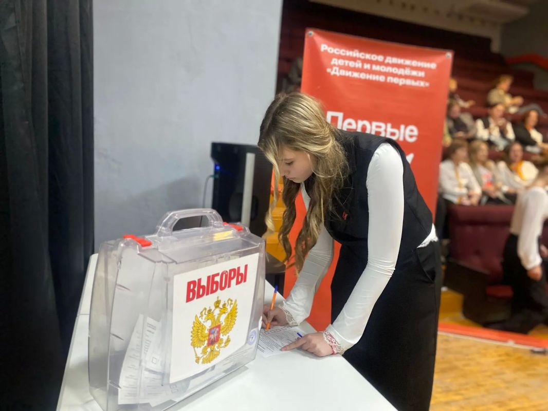 Для молодежи Ейского района состоялось важное событие - заседание Совета Первых местного отделения и выборы Председателя Совета Первых Ейского района Для молодежи Ейского района состоялось важное событие - заседание Совета Первых местного отделения и выборы Председателя Совета Первых Ейского района