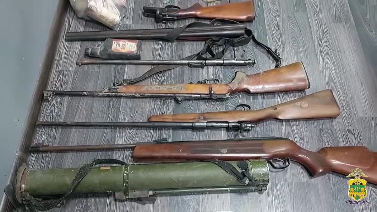 За незаконное хранение оружия и боеприпасов кубанец ответит в суде