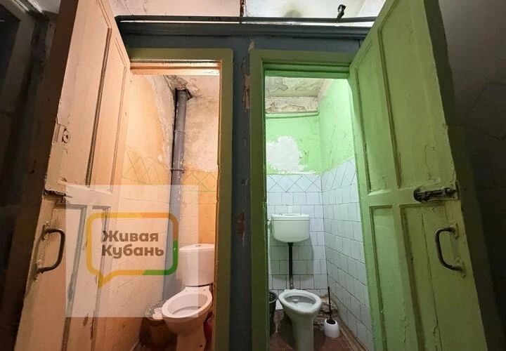 «Нас поимели со всех сторон»: участник СВО, заслуженный учитель России и еще более 50 краснодарских семей могут остаться на улице Жители общежития, расположенного по адресу: ул. Станкостроительная, 6, в сентябре нынешнего...