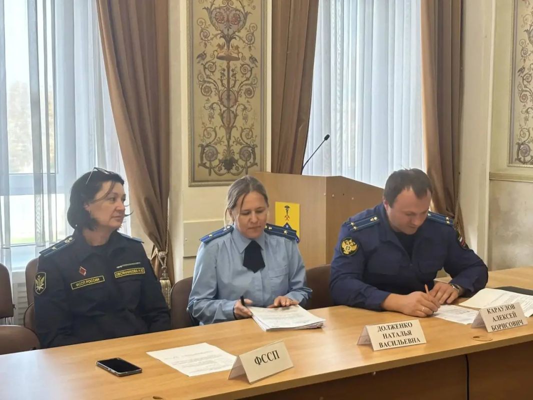 Прокуратурой Гулькевичского района принято участие в работе межведомственной комиссии по противодействию просроченной задолженности по заработной плате, борьбе с теневой занятостью и безопасностью труда