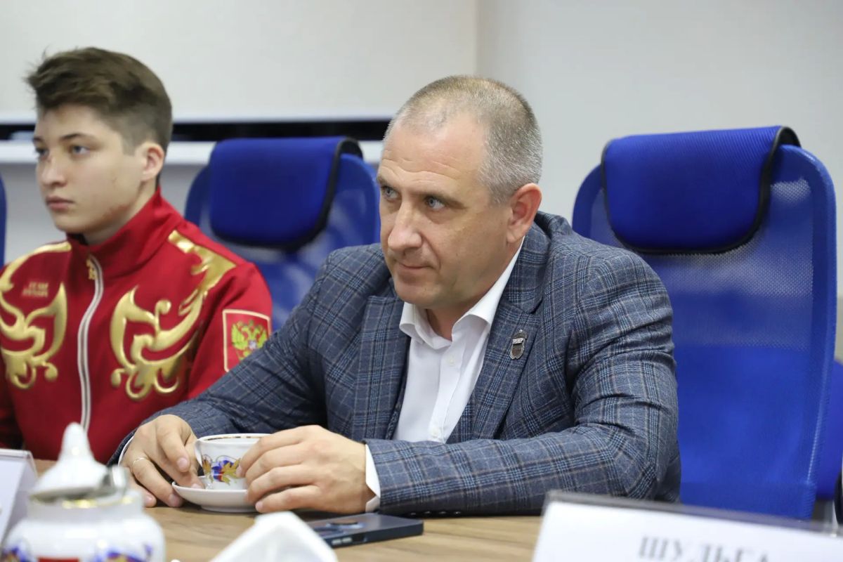 «Спасибо вам за то, что представляете наш регион на международных соревнованиях, показываете высокие результаты «Спасибо вам за то, что представляете наш регион на международных соревнованиях, показываете высокие результаты