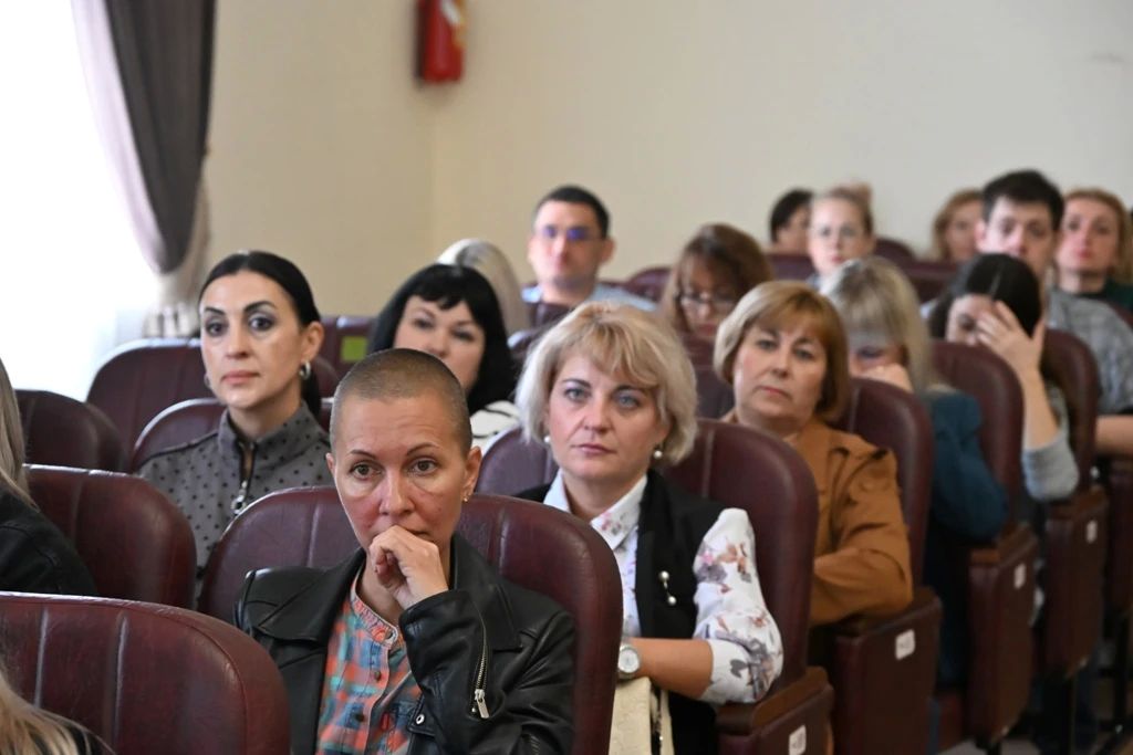 Роман Бублик: Семьи участников СВО должны чувствовать: они не одни, мы рядом и готовы поддержать в любой ситуации Роман Бублик: Семьи участников СВО должны чувствовать: они не одни, мы рядом и готовы поддержать в любой ситуации