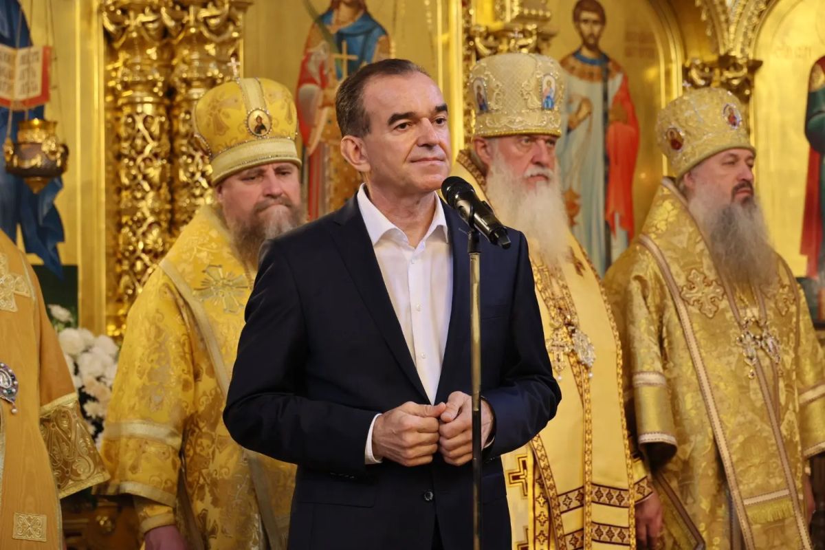 Вениамин Кондратьев: Митрополит Василий стал мудрым учителем и наставником для тысяч православных жителей Кубани Вениамин Кондратьев: Митрополит Василий стал мудрым учителем и наставником для тысяч православных жителей Кубани