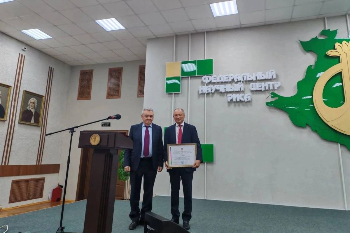По поручению руководителя Законодательного Собрания Юрия Бурлачко его заместитель Владимир Бекетов и председатель аграрного комитета кубанского парламента Сергей Орленко посетили торжественное мероприятие, посвященное...