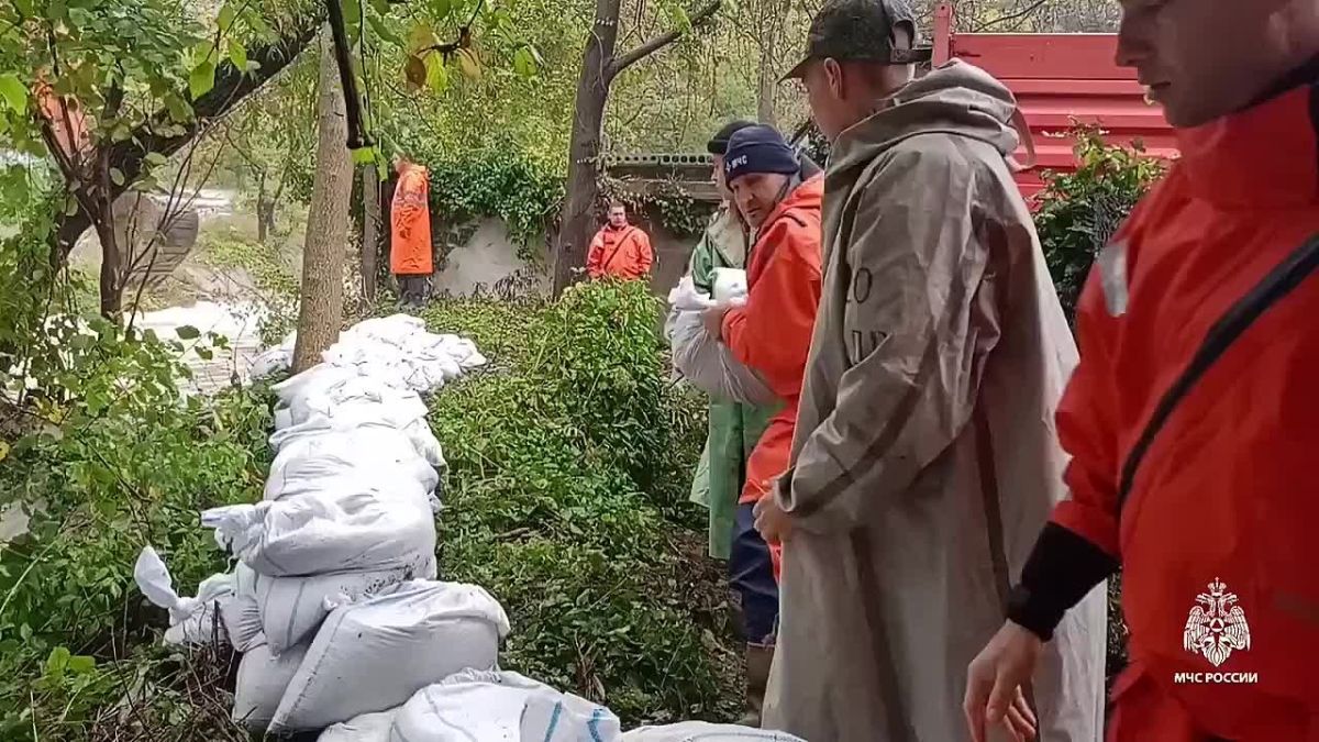 В Ялте ввели режим ЧС из-за последствий непогоды