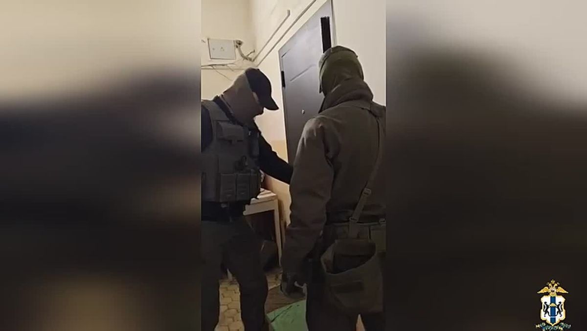 В Новосибирске при силовой поддержке спецназа Росгвардии задержаны подозреваемые в грабеже
