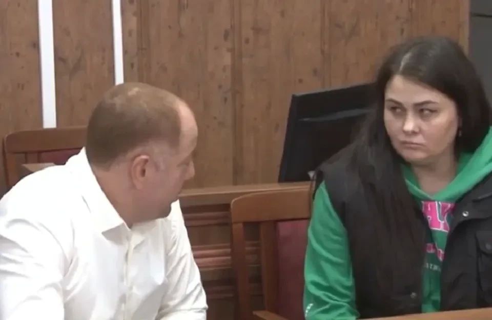 Гибель бабушки после нападения обезьяны рассорила семью: Дочь оказалась на скамье подсудимых, а мать не готова простить ее
