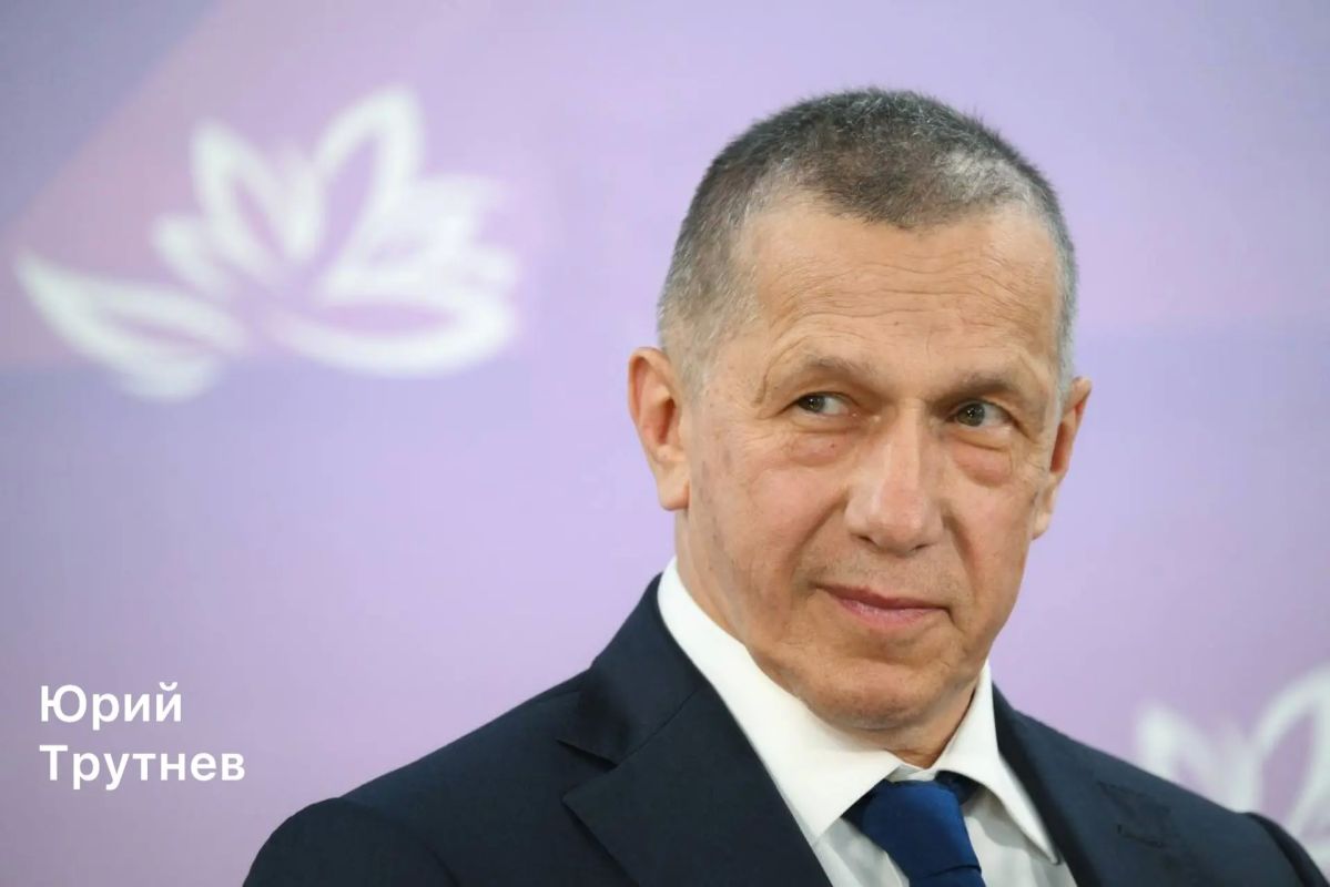 Владимир Путин подписал указы о назначении новых вице-премьеров Владимир Путин подписал указы о назначении новых вице-премьеров