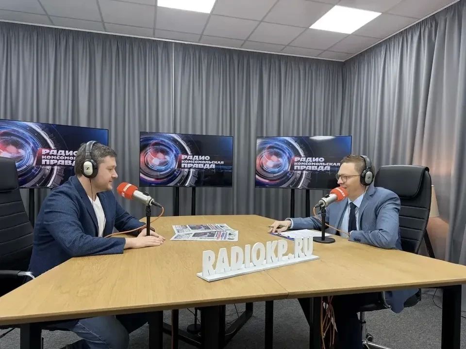 Где хранить деньги, как отдыхать и за что уважать предпринимателей? Министр экономики Краснодарского края Алексей Юртаев ответил на личные вопросы в интервью на радио «КП»-Кубань» Где хранить деньги, как отдыхать и за что уважать предпринимателей? Министр экономики Краснодарского края Алексей Юртаев ответил на личные вопросы в интервью на радио «КП»-Кубань»