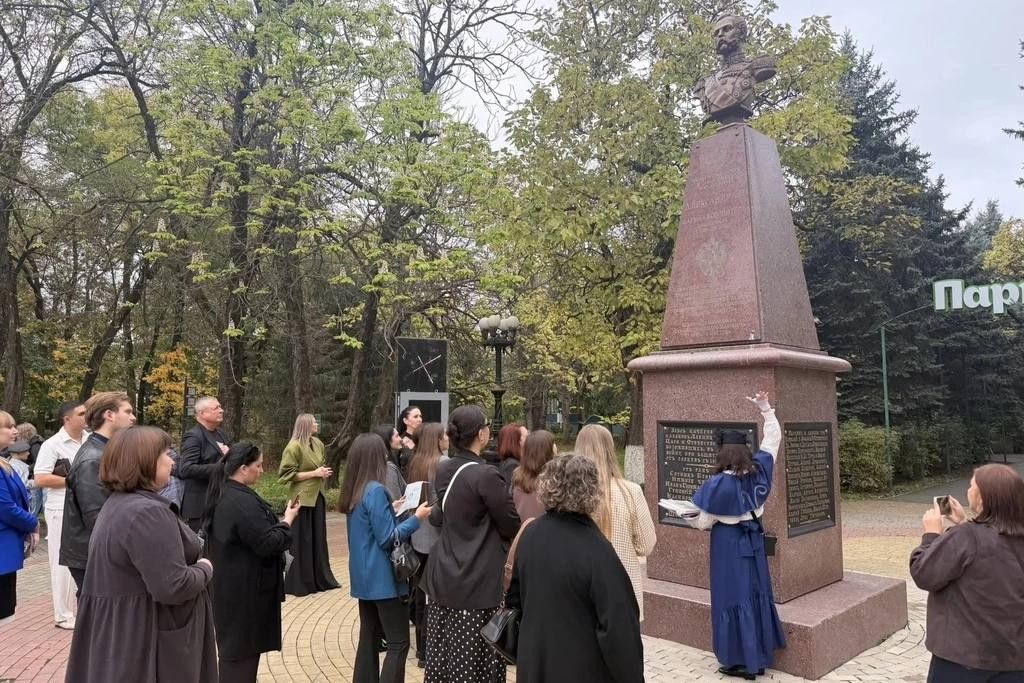В Лабинском районе председатель комитета ЗСК по вопросам науки, образования, культуры и делам семьи Александр Поголов провел зональный семинар-совещание для молодых депутатов профильного комитета СМД, на котором речь шла об... В Лабинском районе председатель комитета ЗСК по вопросам науки, образования, культуры и делам семьи Александр Поголов провел зональный семинар-совещание для молодых депутатов профильного комитета СМД, на котором речь шла об...