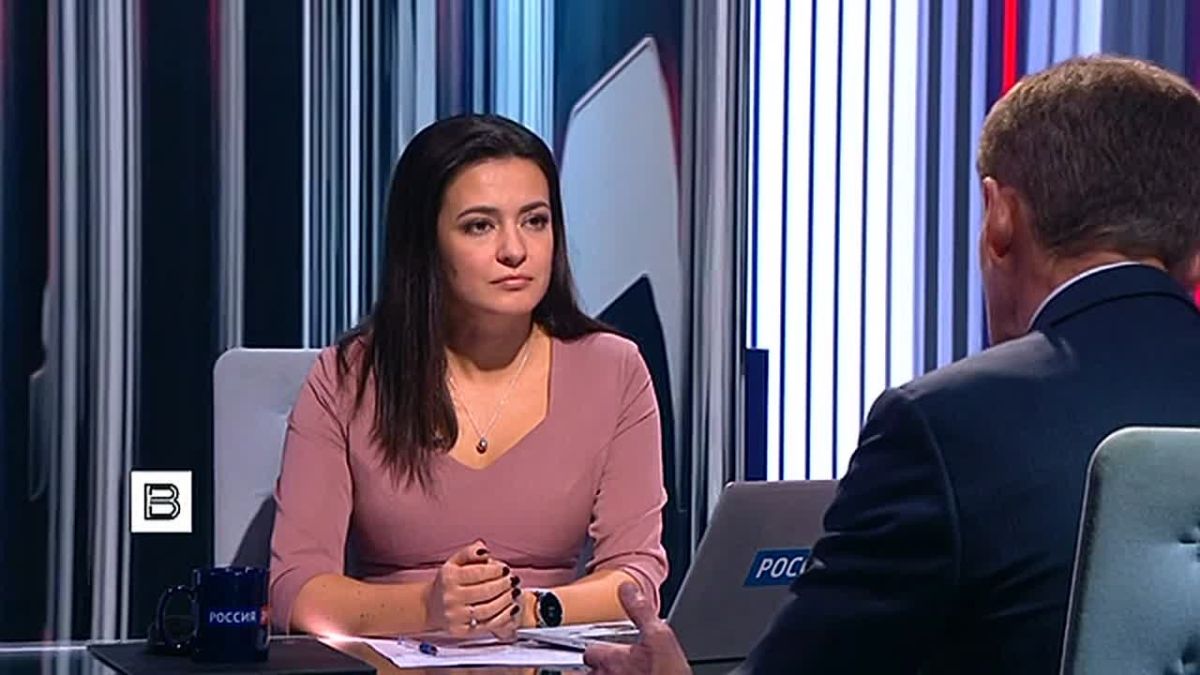 Жители Дальнего Востока перестали массово уезжать из региона, рассказал в интервью ИС "Вести" вице-премьер - полпред президента на Дальнем Востоке Олег Кожемяко