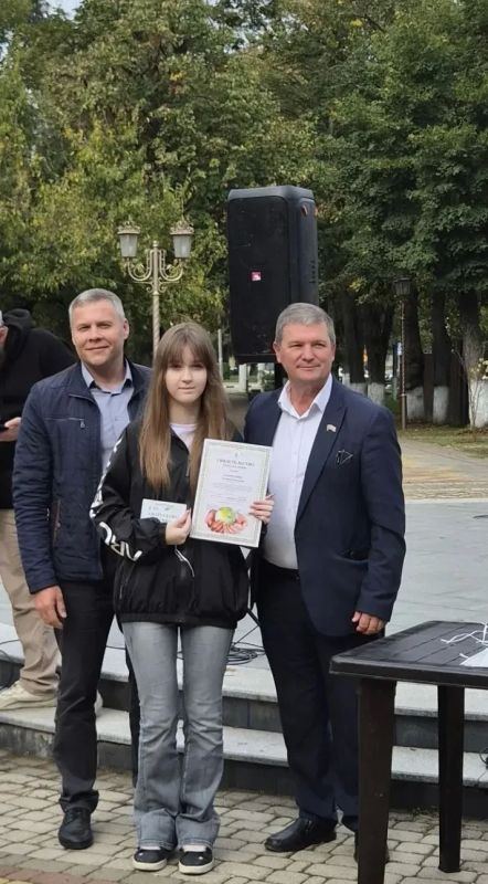«СОХРАНИМ ЛЕС»: В АРМАВИРЕ ВЫСАДИЛИ ИМЕННЫЕ ДЕРЕВЬЯ «СОХРАНИМ ЛЕС»: В АРМАВИРЕ ВЫСАДИЛИ ИМЕННЫЕ ДЕРЕВЬЯ