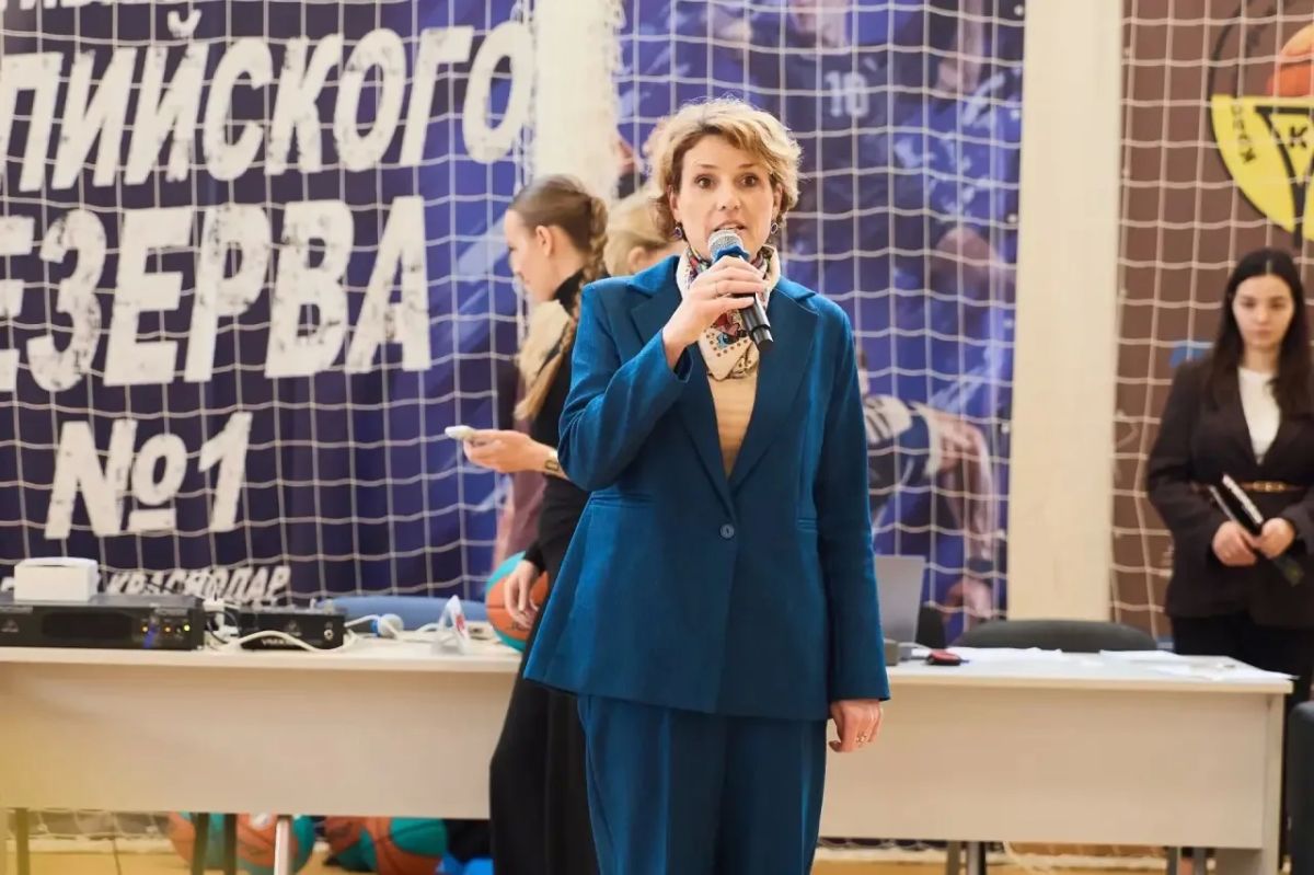 Делегация из города-побратима Сухума принимает участие в фестивале детского баскетбола Делегация из города-побратима Сухума принимает участие в фестивале детского баскетбола
