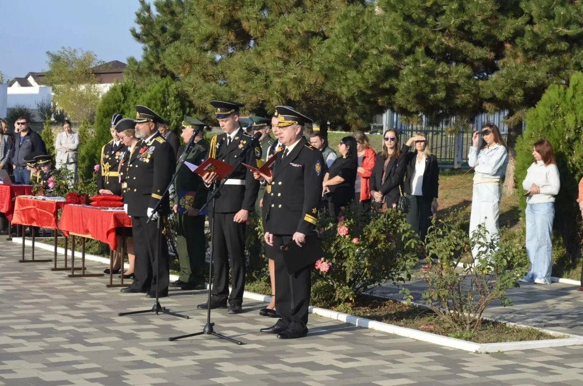 Кадетской школе имени Героя Советского Союза Николая Старшинова исполнилось 27 лет Кадетской школе имени Героя Советского Союза Николая Старшинова исполнилось 27 лет