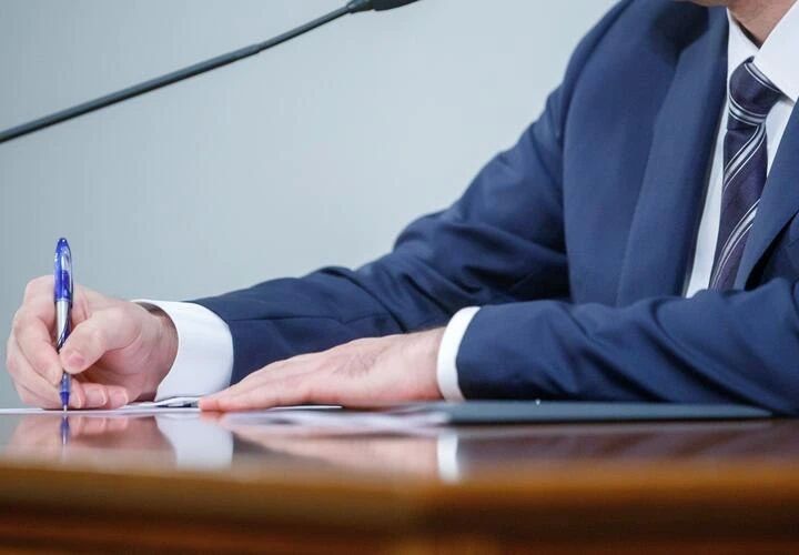 В Краснодарском крае главу Павловского сельского поселения привлекли к административной ответственности из-за нарушений при проведении муниципальных закупок