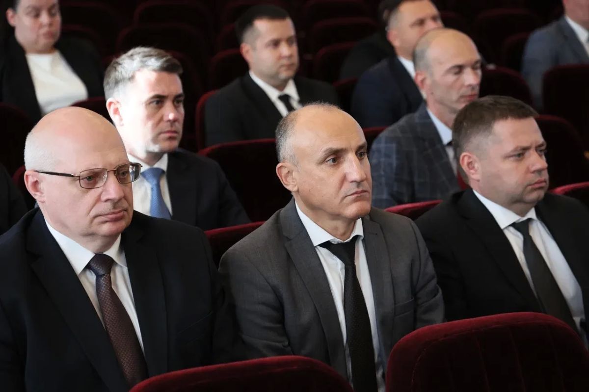 Вениамин Кондратьев: Вместе с руководителем регионального Управления ФСБ Леонидом Михайлюком провели координационное совещание по вопросу антитеррористической защищенности наших критически важных объектов Вениамин Кондратьев: Вместе с руководителем регионального Управления ФСБ Леонидом Михайлюком провели координационное совещание по вопросу антитеррористической защищенности наших критически важных объектов