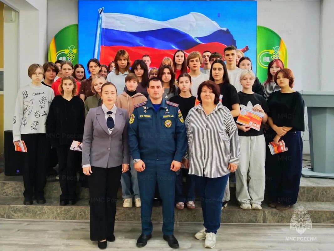 Студентам Анапского сельскохозяйственного техникума рассказали о правилах пожарной безопасности в преддверии отопительного сезона Студентам Анапского сельскохозяйственного техникума рассказали о правилах пожарной безопасности в преддверии отопительного сезона