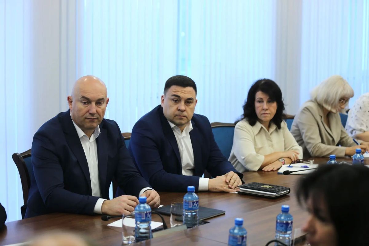 Светлана Маслова провела оперативное совещание Светлана Маслова провела оперативное совещание