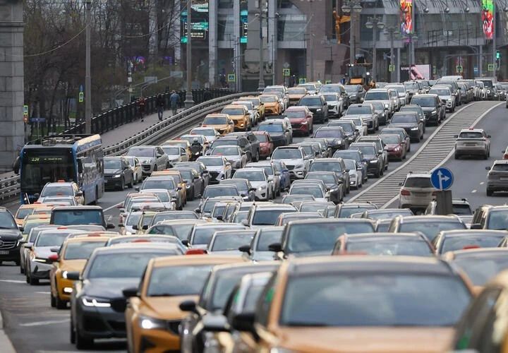 С сегодняшнего дня на отдельных участках трасс М11 «Нева» и М4 «Дон» начал действовать зимний скоростной режим