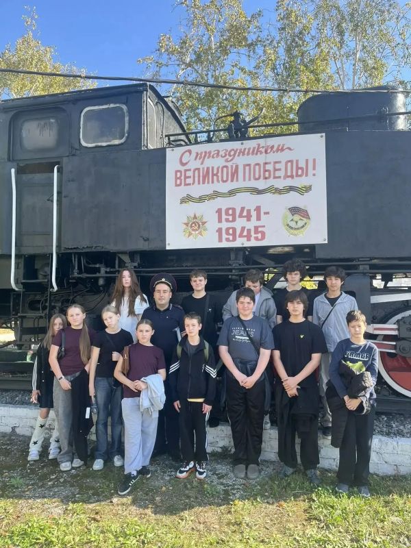 В Новороссийске школьникам напомнили о безопасности на железной дороге В Новороссийске школьникам напомнили о безопасности на железной дороге