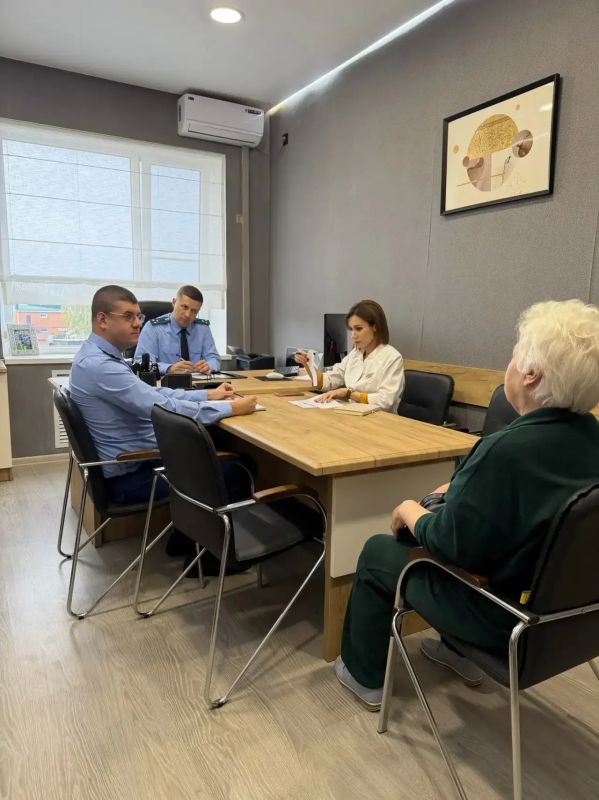 Руководством прокуратуры Тимашевского района проведен личный приём граждан Руководством прокуратуры Тимашевского района проведен личный приём граждан