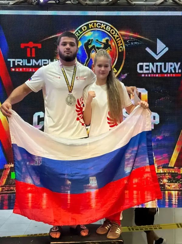 Кубанские кикбоксёры взошли на пьедестал чемпионата мира в Картахене Кубанские кикбоксёры взошли на пьедестал чемпионата мира в Картахене