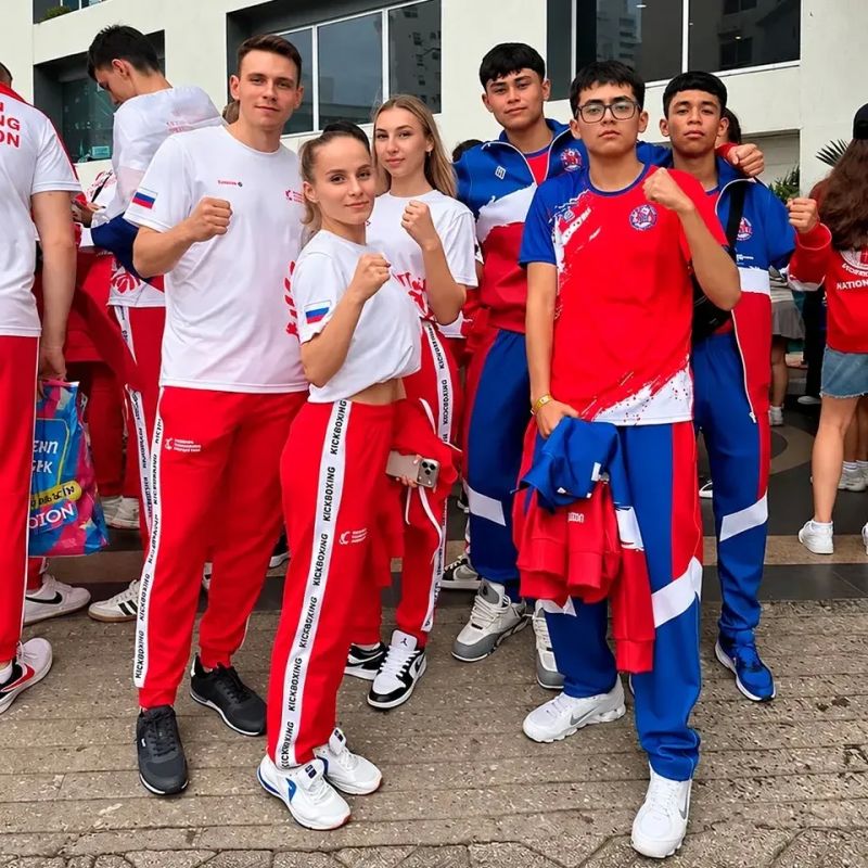 Кубанские кикбоксёры взошли на пьедестал чемпионата мира в Картахене Кубанские кикбоксёры взошли на пьедестал чемпионата мира в Картахене