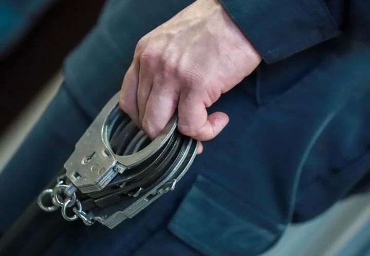 Экс-глава администрации Крымского района Кубани Сергей Лесь и его бывшая подчиненная предстанут перед судом по обвинению в злоупотреблении должностными полномочиями