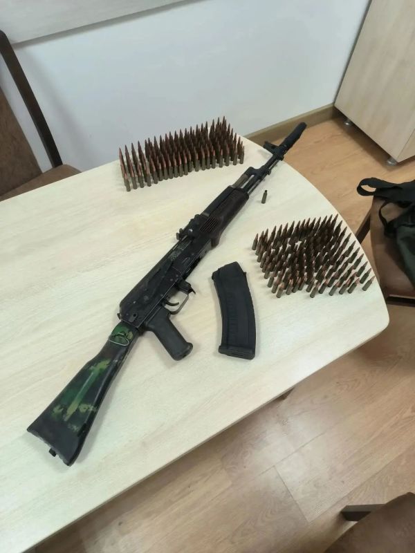 За попытку сбыта автомата и 275 патронов задержан мужчина За попытку сбыта автомата и 275 патронов задержан мужчина