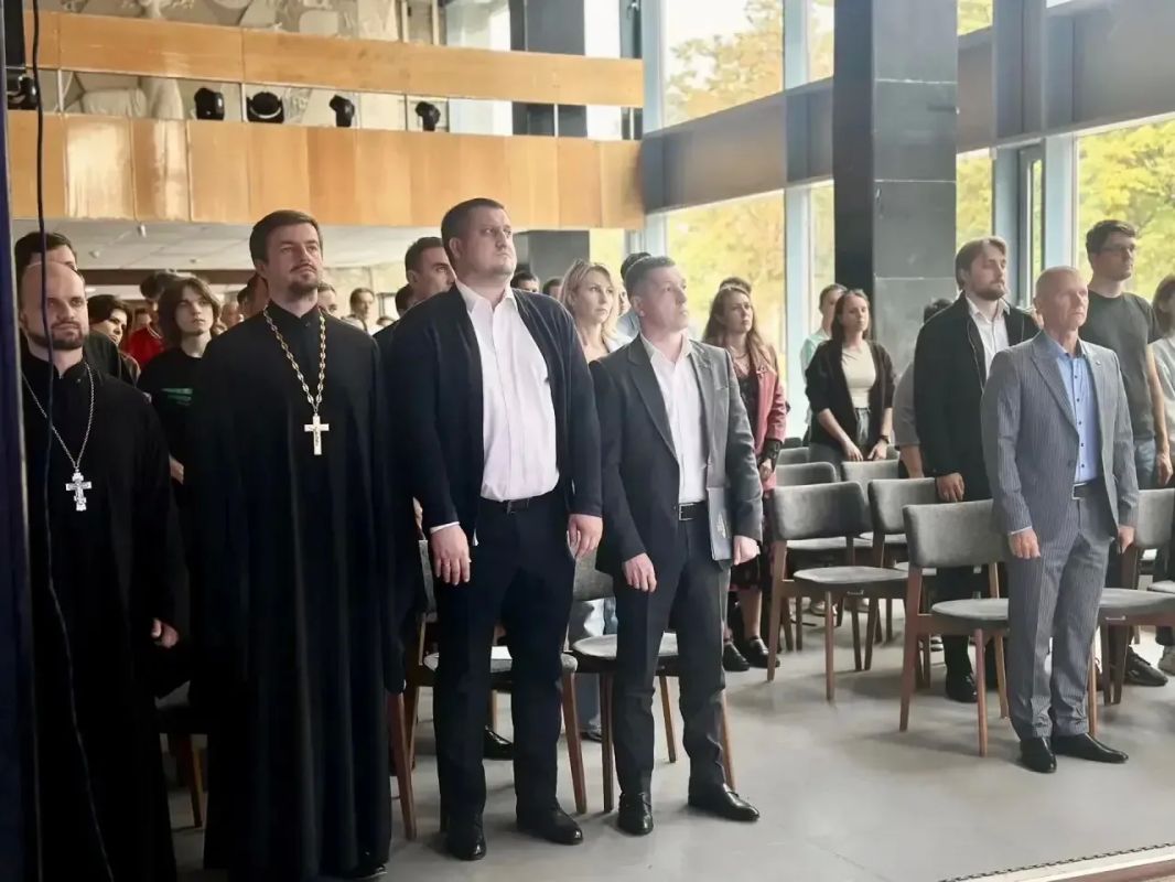 В Краснодаре обсудили пути сотрудничества Церкви и спортивного сообщества В Краснодаре обсудили пути сотрудничества Церкви и спортивного сообщества