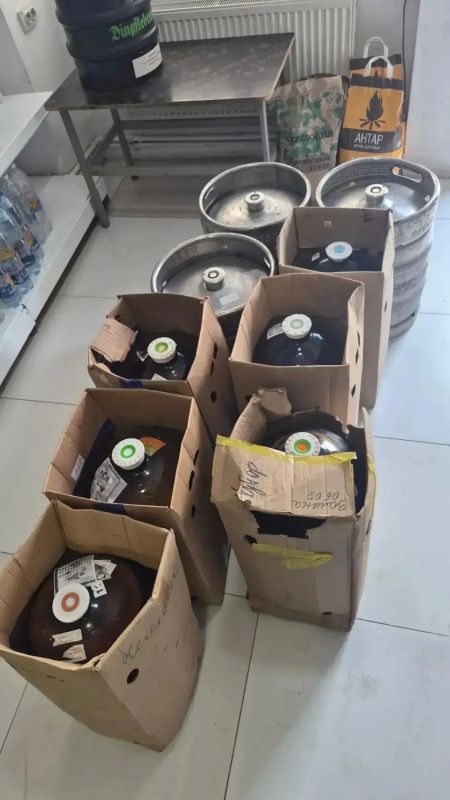 В Крымском районе выявили факт незаконной продажи алкогольной продукции В Крымском районе выявили факт незаконной продажи алкогольной продукции