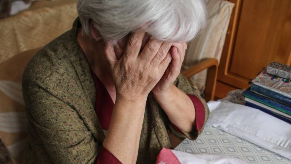 Как мошенники обманули пенсионерку на 300 000 рублей: тревожный случай, который должен насторожить каждого