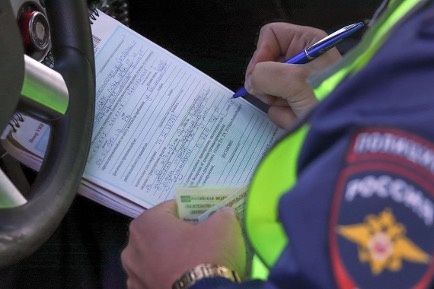 Госдума обсуждает возврат 50% скидки на штрафы: изменения на горизонте?