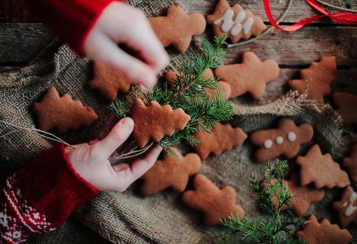 Что подарить на Новый год, если остался на мели: копеечные лайфхаки для всех