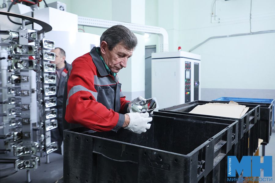 Пенсионеры Минска находят новый смысл в работе: как отмена ограничений меняет жизнь