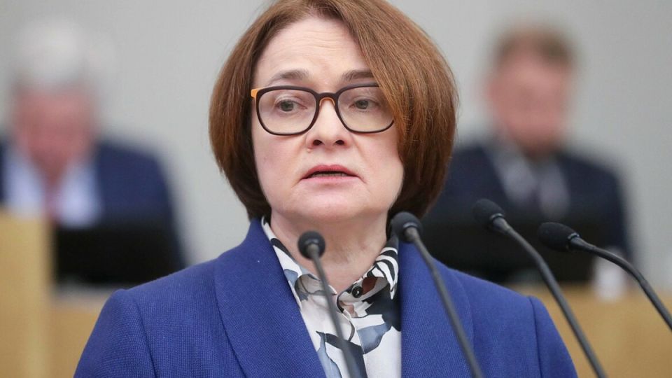 Цены растут, но спрос падает: как выживают россияне в условиях инфляции?